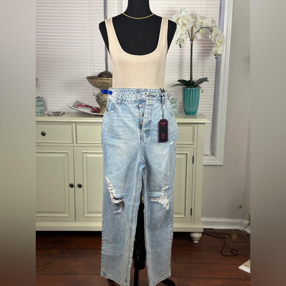 Light Blue Distressed Women's Jeans